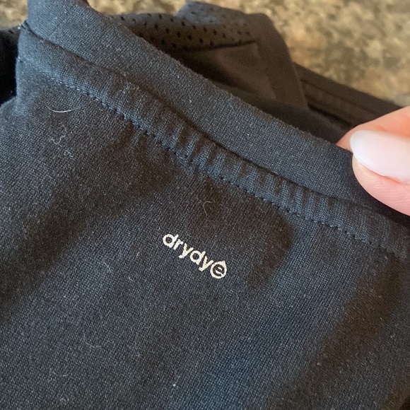 2 Adidas tees sz small - Picture 6 of 6